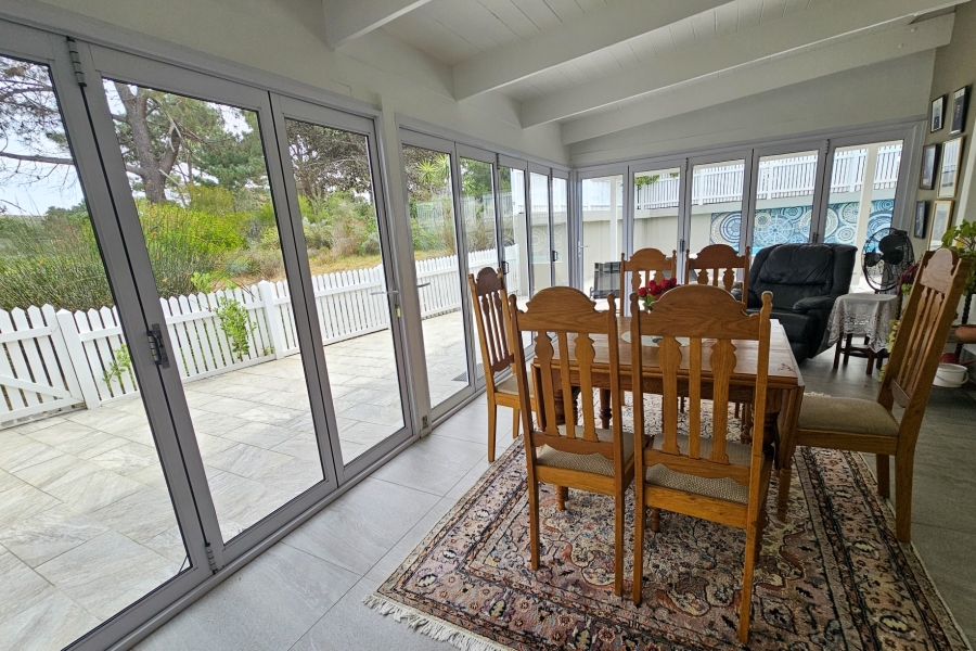 4 Bedroom Property for Sale in Goose Valley Western Cape
